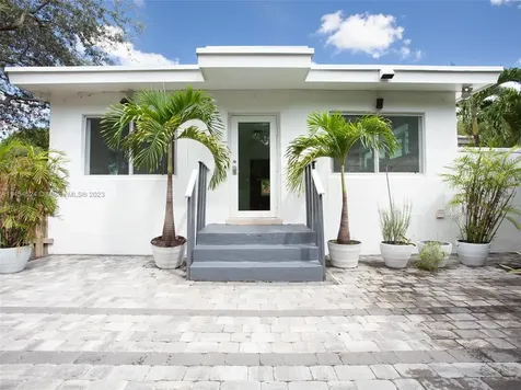4390 SW 15th Street Miami FL 33134