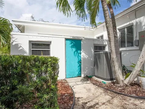 4390 SW 15th Street Miami FL 33134