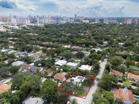 4390 SW 15th Street Miami FL 33134
