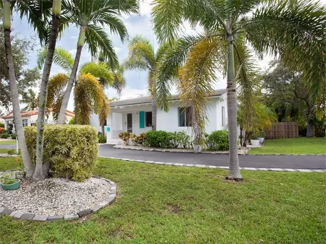 4390 SW 15th Street Miami FL 33134