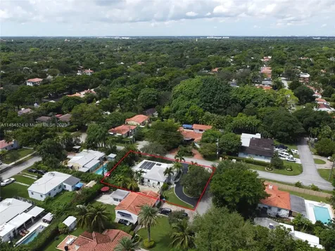 4390 SW 15th Street Miami FL 33134