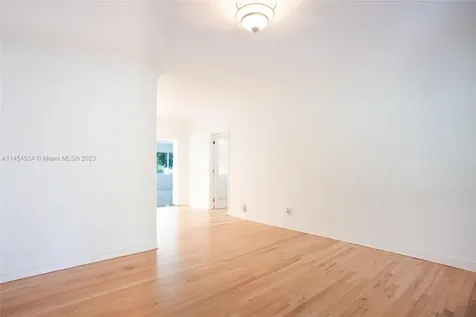 4390 SW 15th Street Miami FL 33134