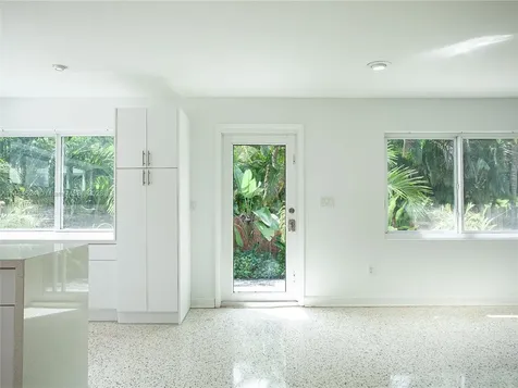 4390 SW 15th Street Miami FL 33134