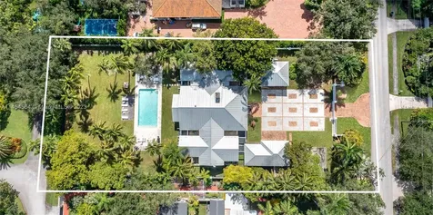8325 SW 52nd Avenue Miami FL 33143