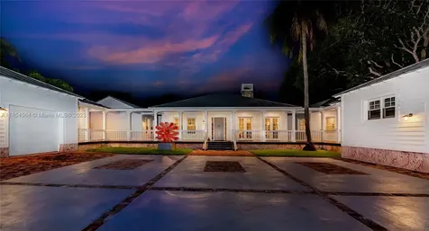 8325 SW 52nd Avenue Miami FL 33143