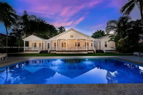 8325 SW 52nd Avenue Miami FL 33143