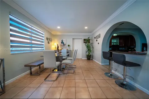 925 E 29th Street Hialeah FL 33013