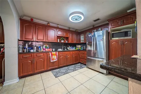 925 E 29th Street Hialeah FL 33013