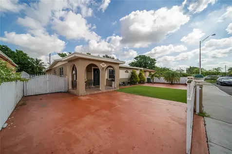 925 E 29th Street Hialeah FL 33013