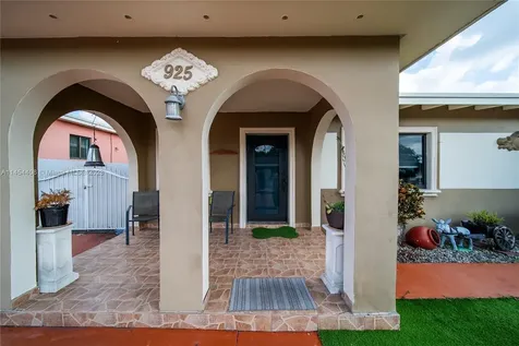 925 E 29th Street Hialeah FL 33013