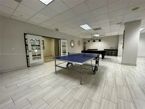 19390 Collins Avenue Sunny Isles Beach FL 33160
