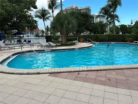 19390 Collins Avenue Sunny Isles Beach FL 33160