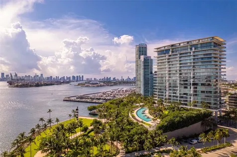 800 S Pointe Drive Miami Beach FL 33139