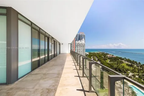 800 S Pointe Drive Miami Beach FL 33139