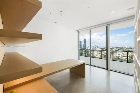 800 S Pointe Drive Miami Beach FL 33139