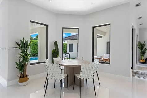 525 SW 87th Avenue Miami FL 33174