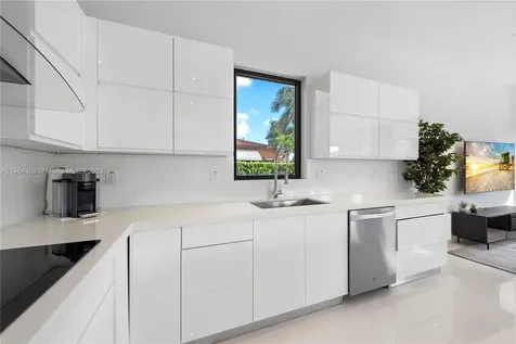 525 SW 87th Avenue Miami FL 33174