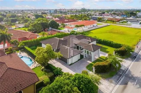 525 SW 87th Avenue Miami FL 33174