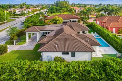 525 SW 87th Avenue Miami FL 33174