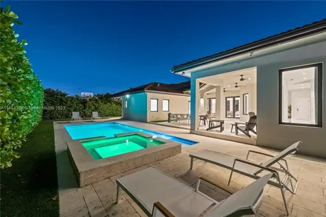 525 SW 87th Avenue Miami FL 33174