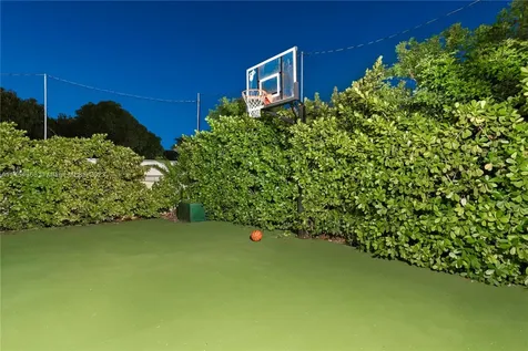 525 SW 87th Avenue Miami FL 33174
