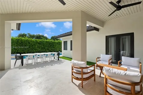 525 SW 87th Avenue Miami FL 33174
