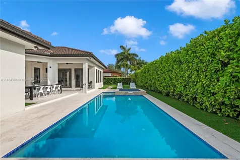 525 SW 87th Avenue Miami FL 33174