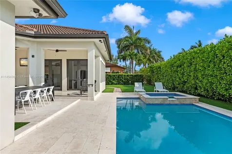 525 SW 87th Avenue Miami FL 33174