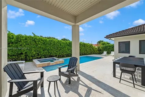 525 SW 87th Avenue Miami FL 33174