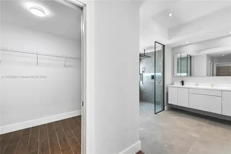 525 SW 87th Avenue Miami FL 33174