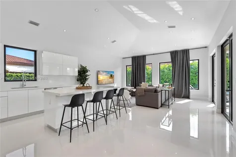 525 SW 87th Avenue Miami FL 33174