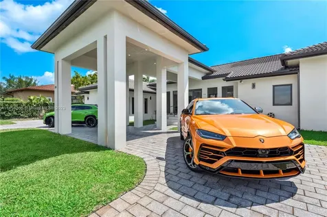 525 SW 87th Avenue Miami FL 33174