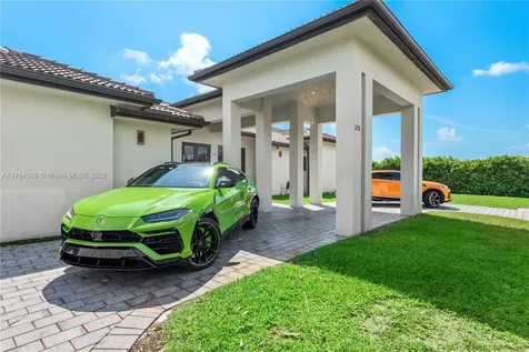 525 SW 87th Avenue Miami FL 33174
