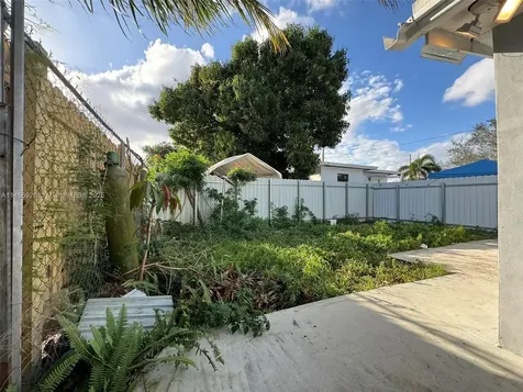 1840 NW 87th Street Miami FL 33147