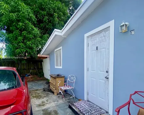 1840 NW 87th Street Miami FL 33147