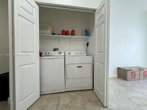 1840 NW 87th Street Miami FL 33147