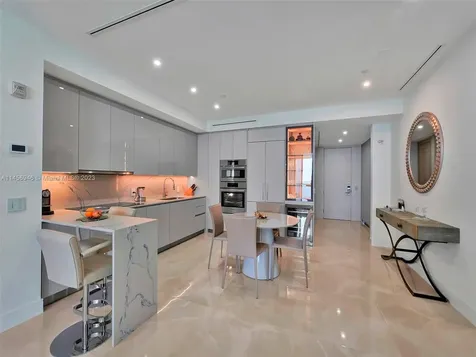 Bal Harbour FL 33154