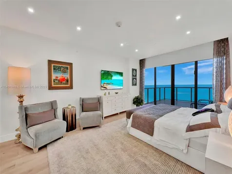 Bal Harbour FL 33154