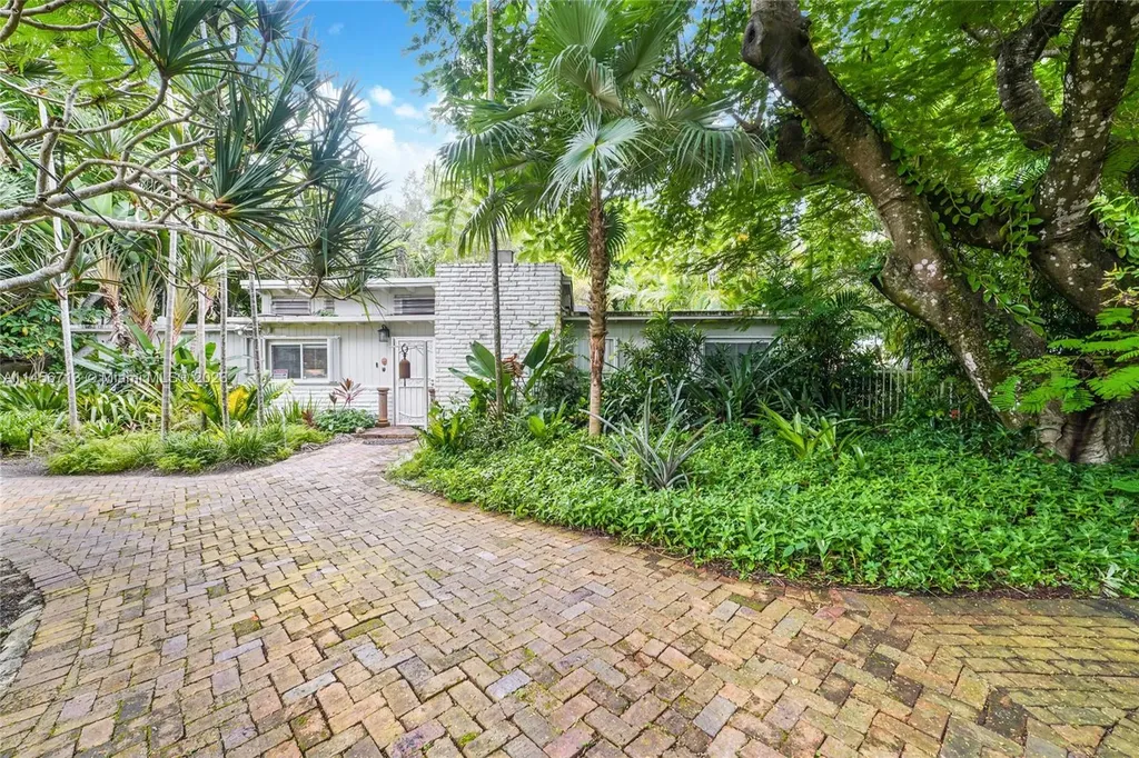 6800 SW 59th Street Miami FL 33143