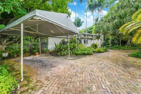 6800 SW 59th Street Miami FL 33143