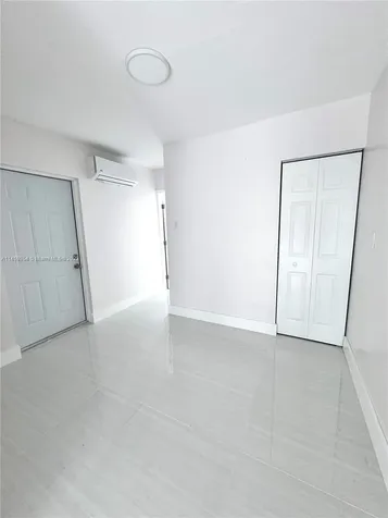 1040 NW 113th Terrace Miami FL 33168
