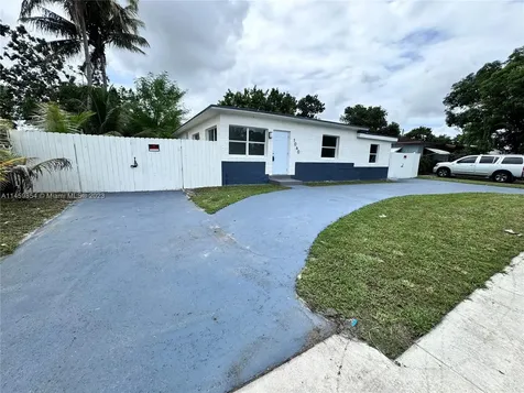 1040 NW 113th Terrace Miami FL 33168
