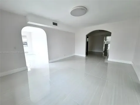 1040 NW 113th Terrace Miami FL 33168