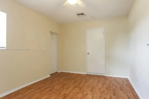 4148 NW 45th Terrace Lauderdale Lakes FL 33319
