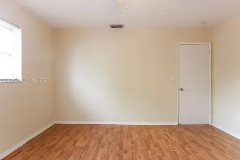 4148 NW 45th Terrace Lauderdale Lakes FL 33319