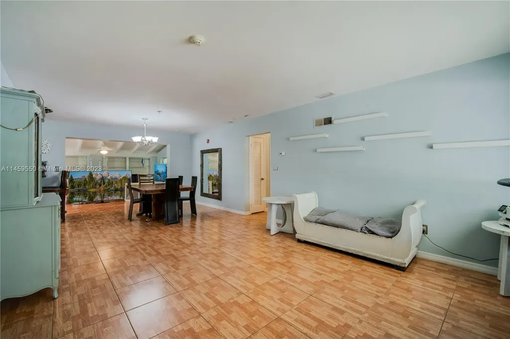 19110 SW 89th Avenue Cutler Bay FL 33157