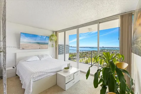 7601 E Treasure Drive North Bay Village FL 33141