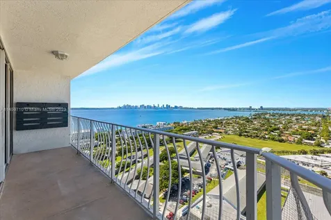 7601 E Treasure Drive North Bay Village FL 33141