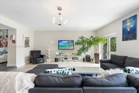 433 E Dilido Drive Miami Beach FL 33139