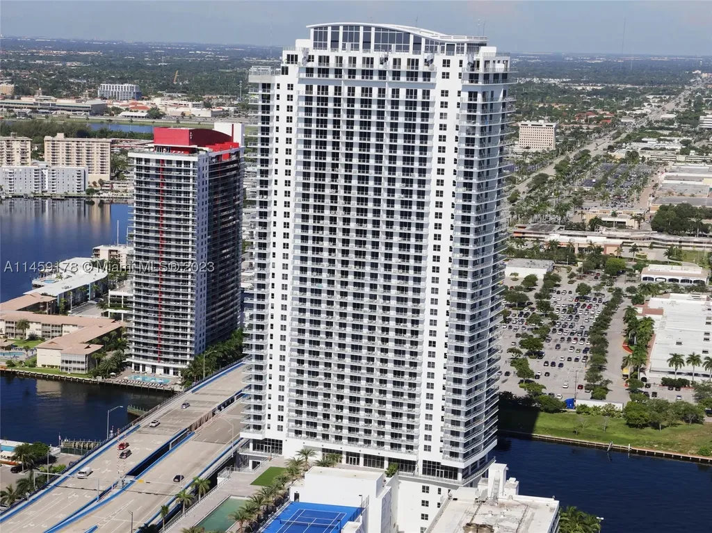 4010 S Ocean Drive Hollywood FL 33019